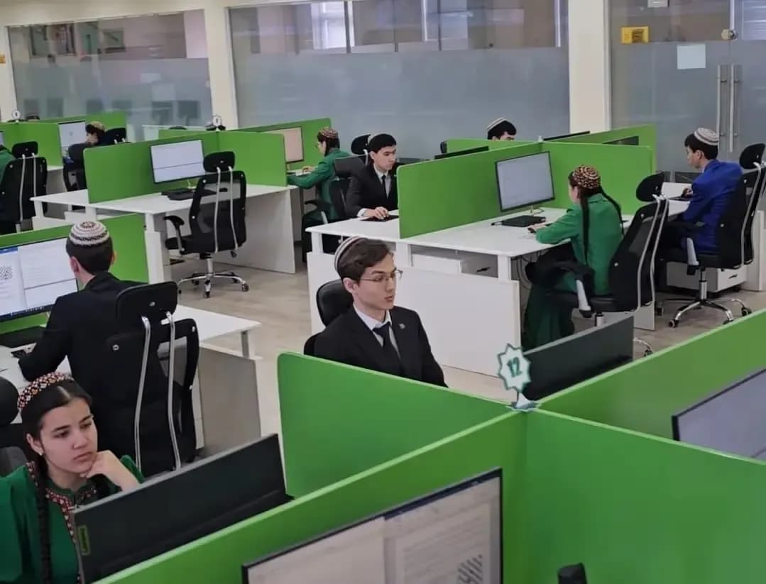 Informatics contest held among school students in Turkmenistan